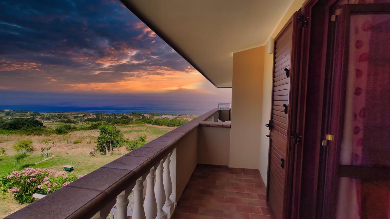 Residenza Domus Aurea Tropea- Vista Mare Hotell Santa Domenica  Exteriör bild