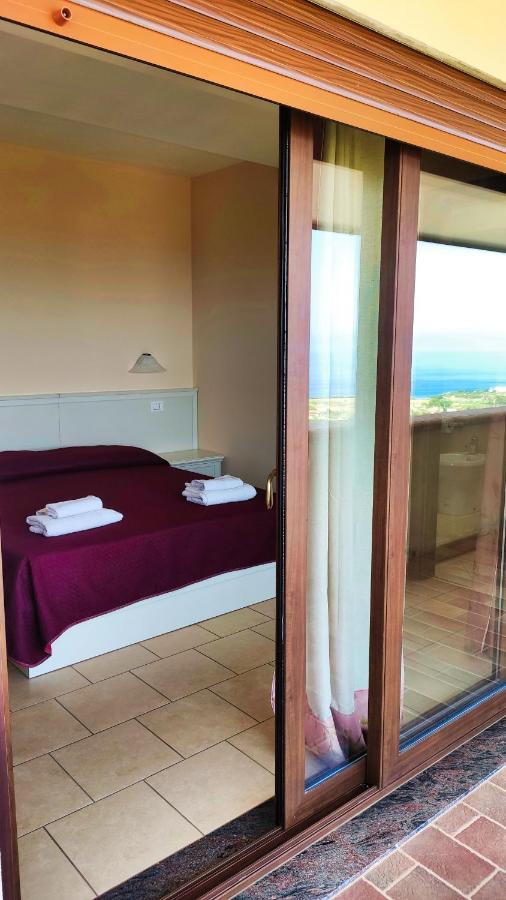Residenza Domus Aurea Tropea- Vista Mare Hotell Santa Domenica  Exteriör bild