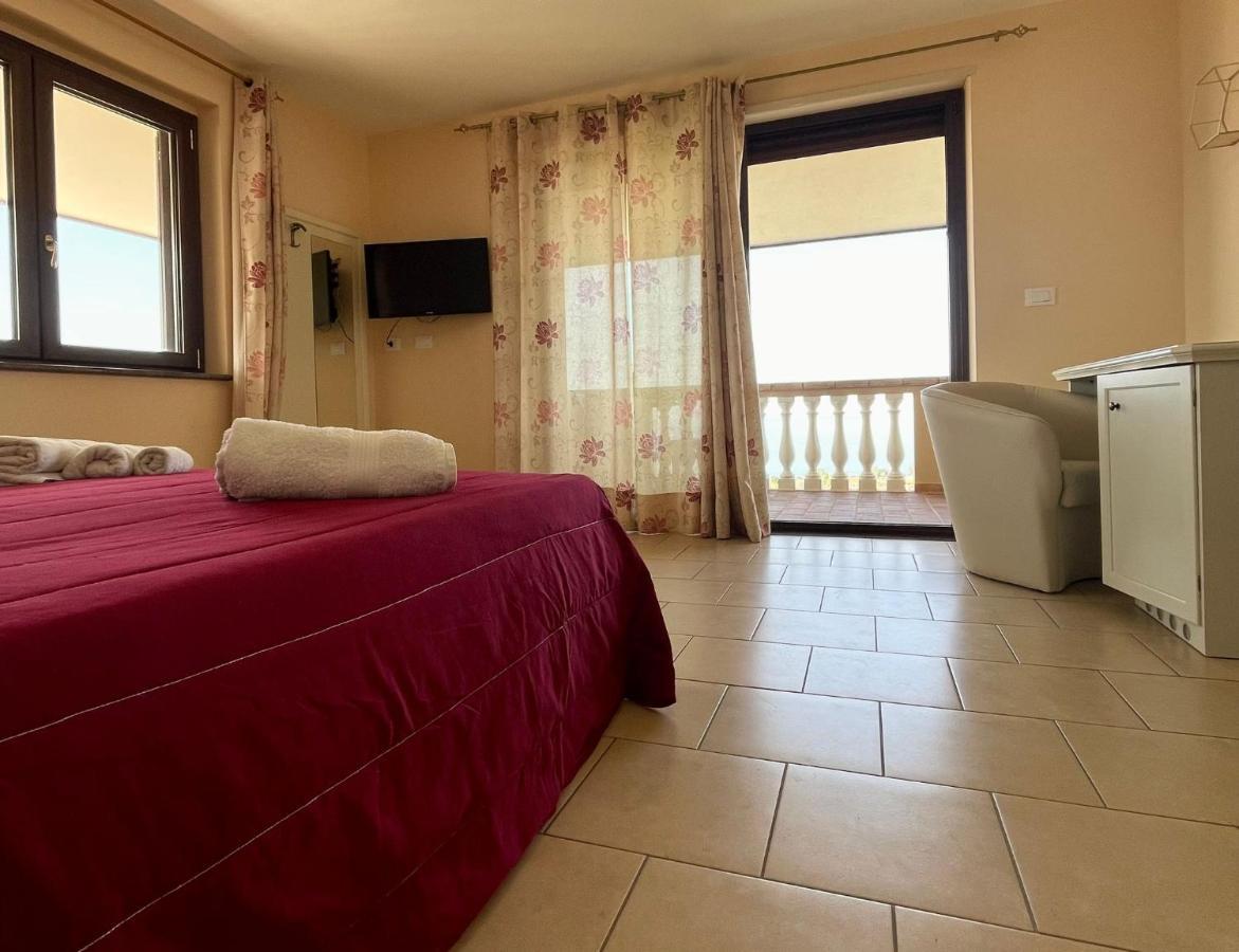 Residenza Domus Aurea Tropea- Vista Mare Hotell Santa Domenica  Exteriör bild