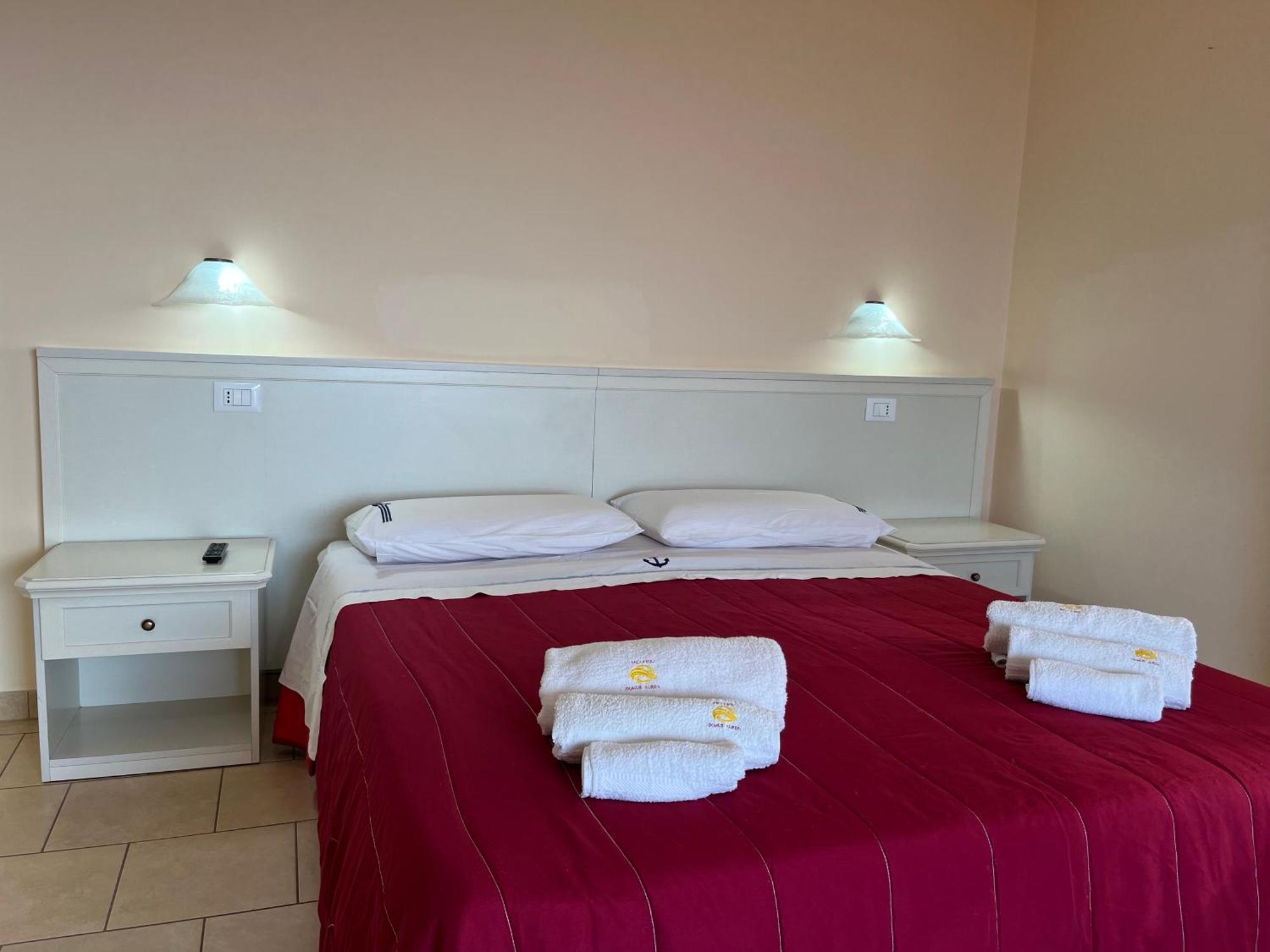 Residenza Domus Aurea Tropea- Vista Mare Hotell Santa Domenica  Exteriör bild