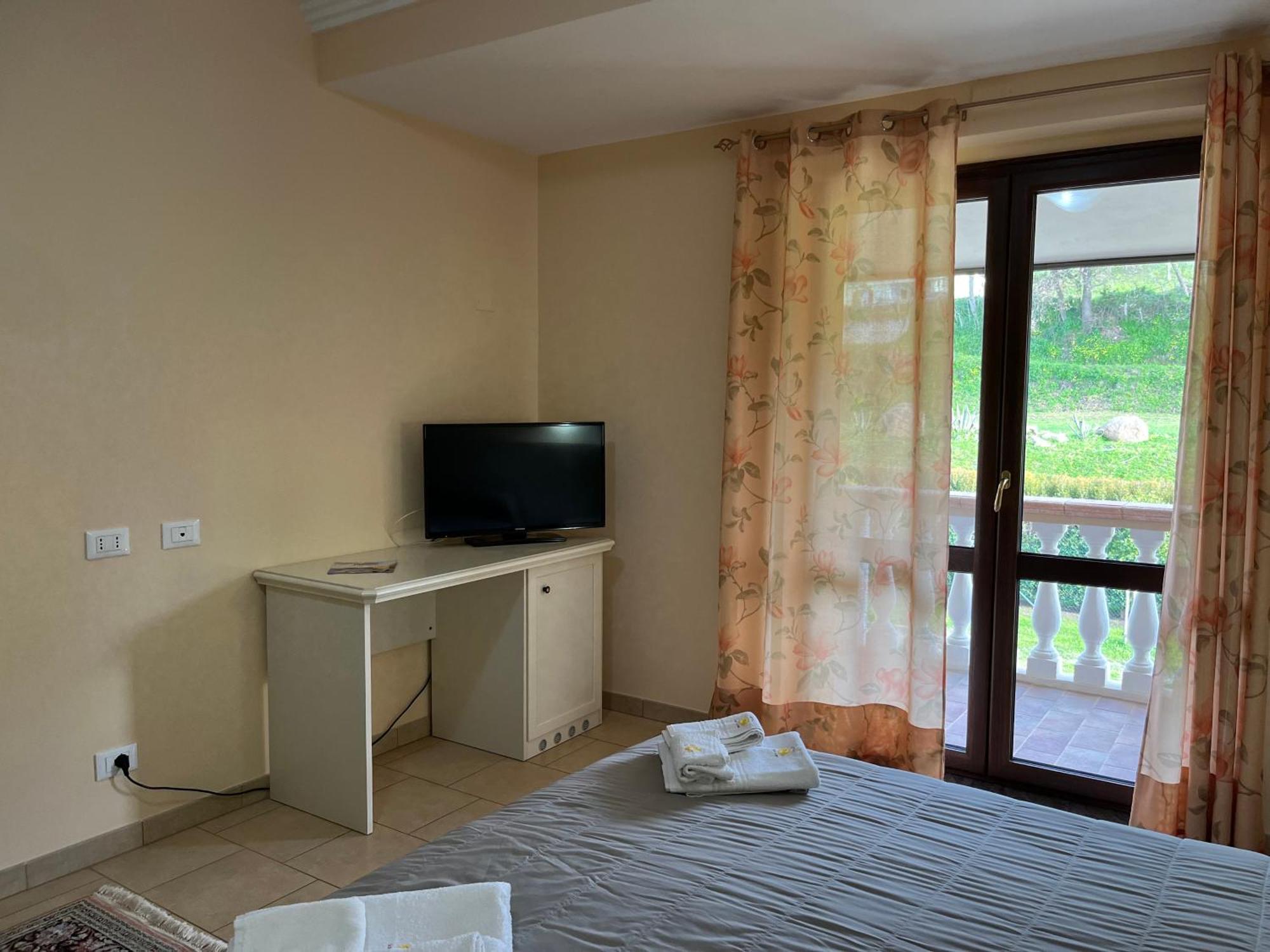 Residenza Domus Aurea Tropea- Vista Mare Hotell Santa Domenica  Exteriör bild