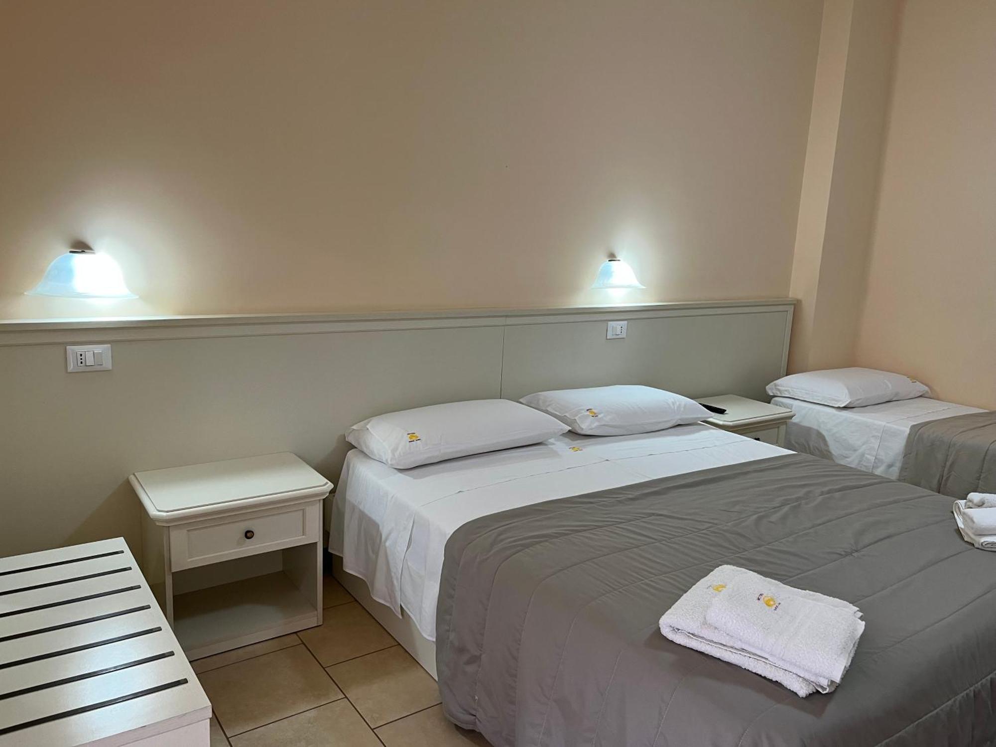 Residenza Domus Aurea Tropea- Vista Mare Hotell Santa Domenica  Exteriör bild