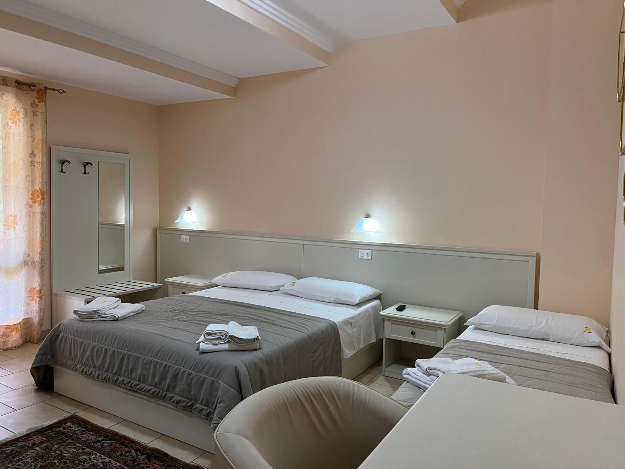 Residenza Domus Aurea Tropea- Vista Mare Hotell Santa Domenica  Exteriör bild