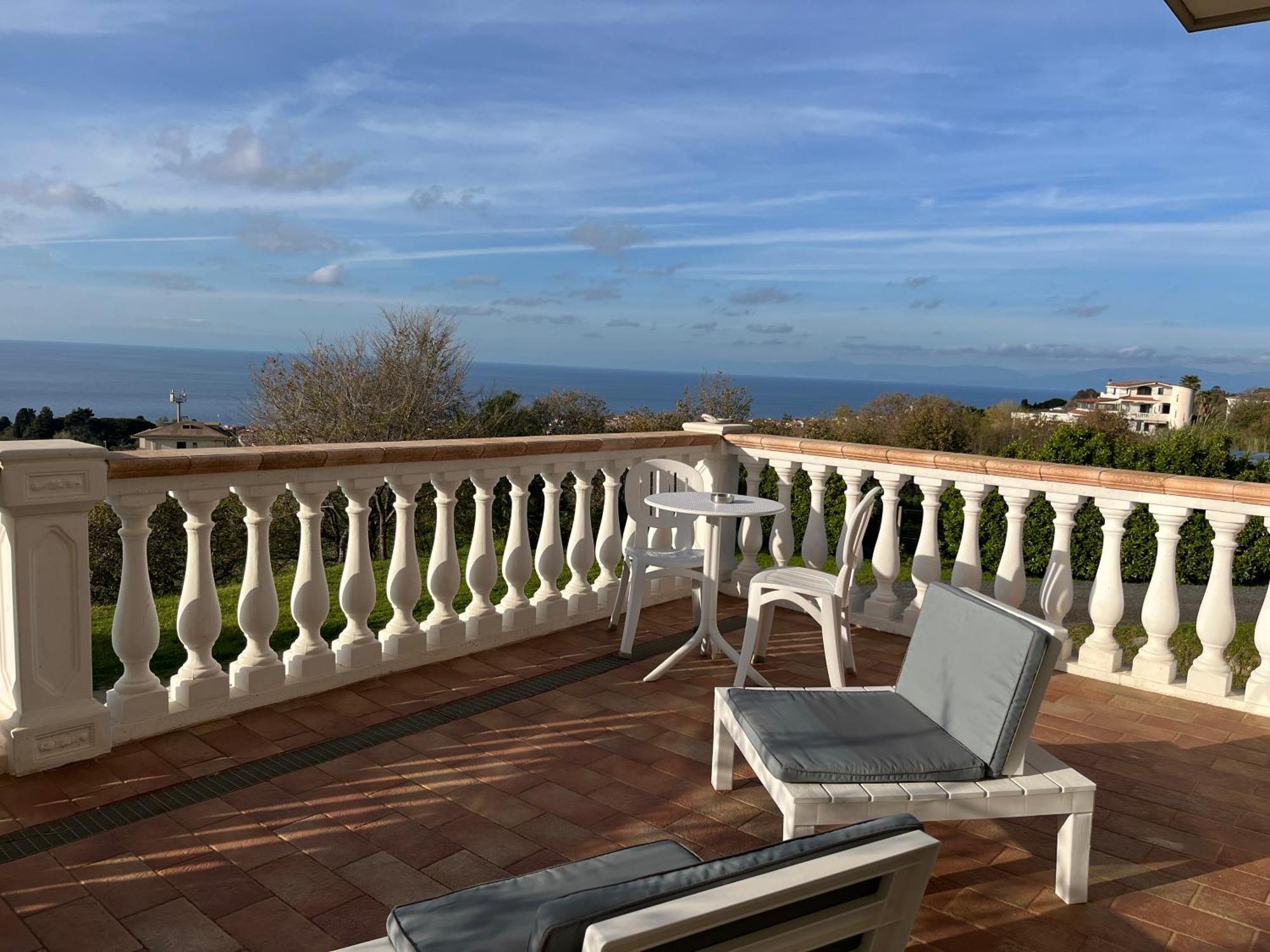 Residenza Domus Aurea Tropea- Vista Mare Hotell Santa Domenica  Exteriör bild